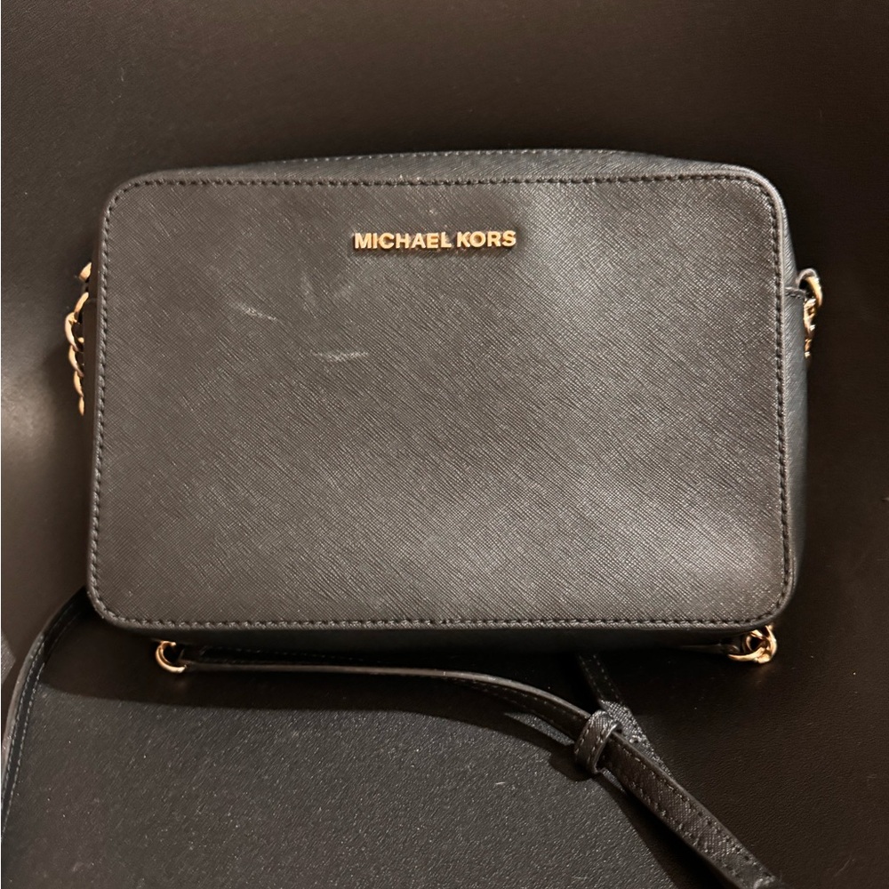 Michael Kors Jet Set Large Saffiano Leather Crossbody Bag Black